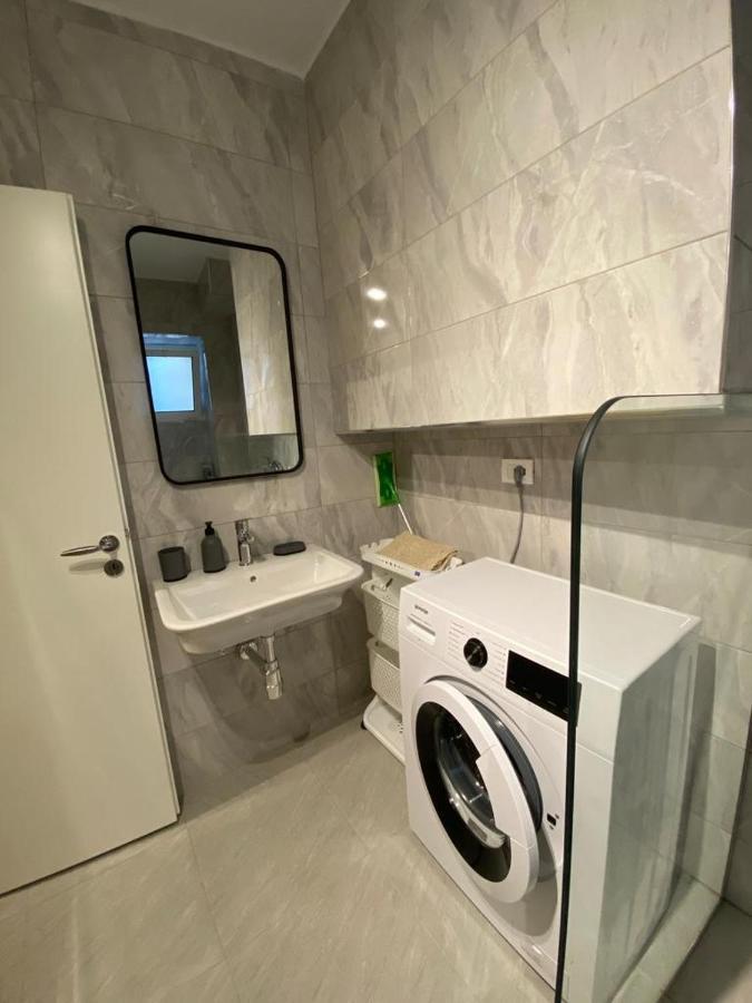 Saranda Beach Apartment Kültér fotó